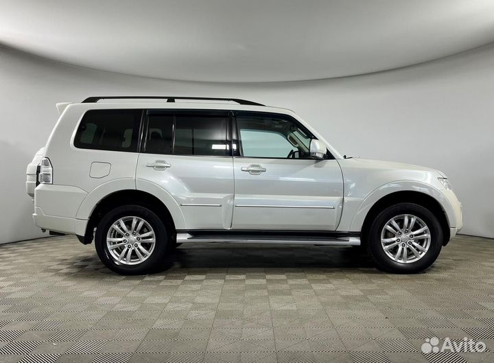 Mitsubishi Pajero 3.2 AT, 2013, 300 683 км
