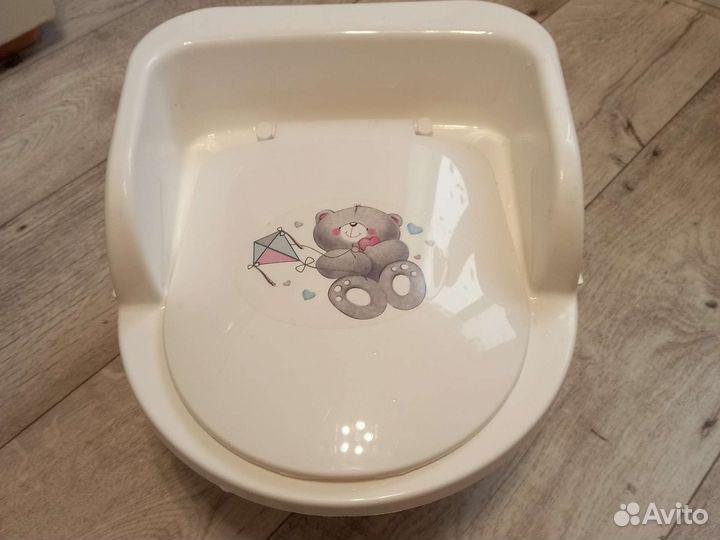 Детский горшок в виде унитаза