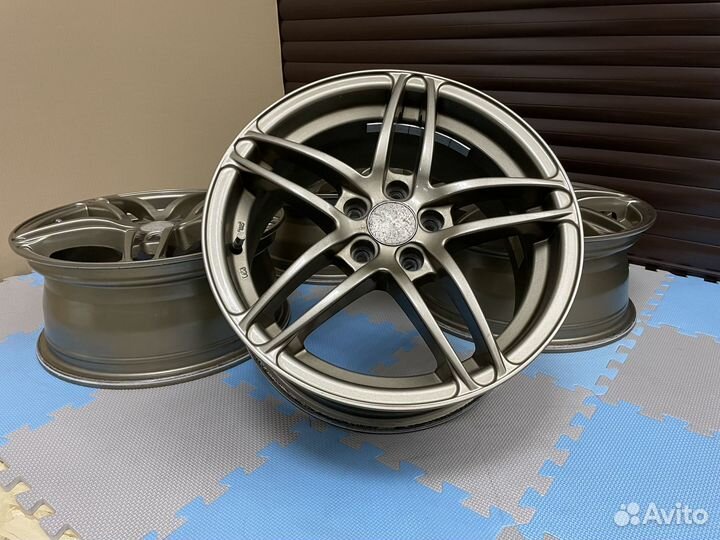 Комплект дисков из Японии