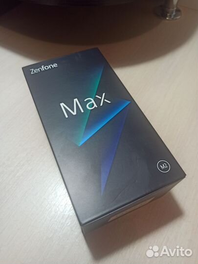 ASUS Zenfone Max (M2) ZB633KL, 3/32 ГБ