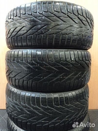 Nokian Tyres Hakkapeliitta R2 SUV 275/50 R20