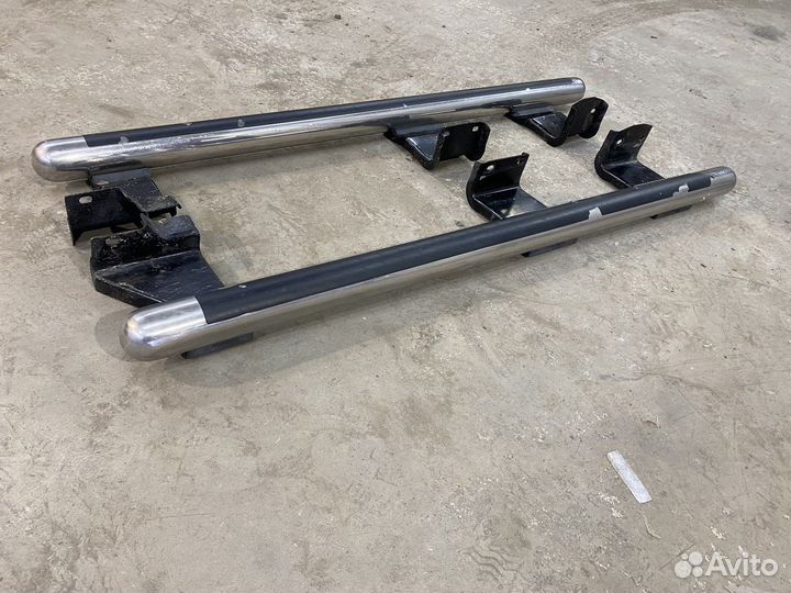 Подножки пороги на Ford Maverick