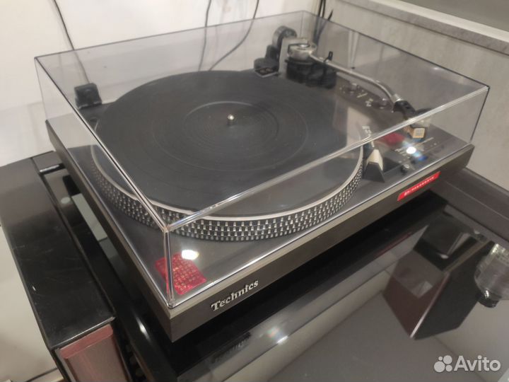 Проигрыватель винила Technics sl 1900