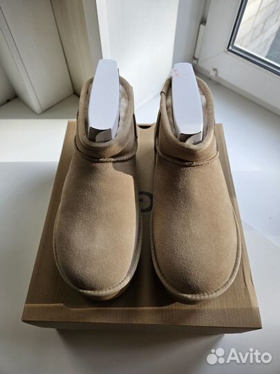 UGG Classic Ultra Mini Platform - 38 EU