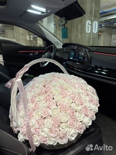 Мыльные розы в корзине букет