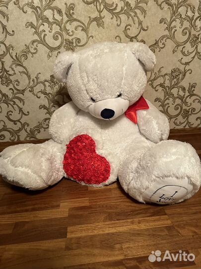 Продаю плюшевого медведя