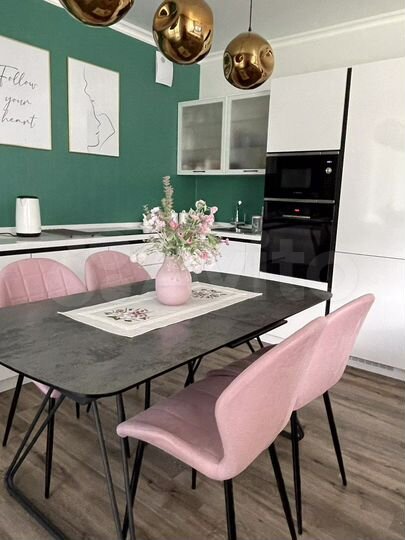 2-к. квартира, 53,2 м², 1/10 эт.