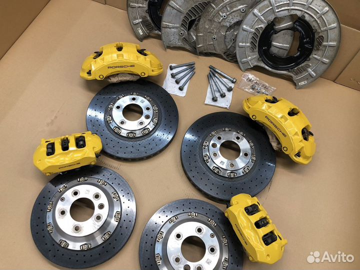 Керамическая тормозная система Porsche