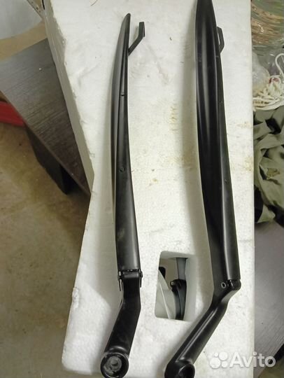 Поводки дворников Лада Приора