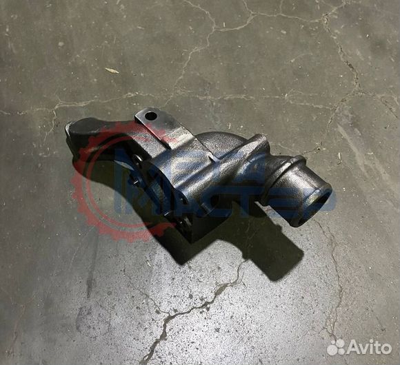 Патрубок впускной водяной