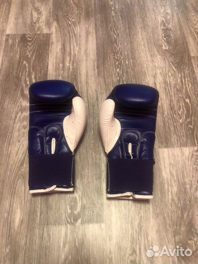 Боксерские перчатки adidas 14oz