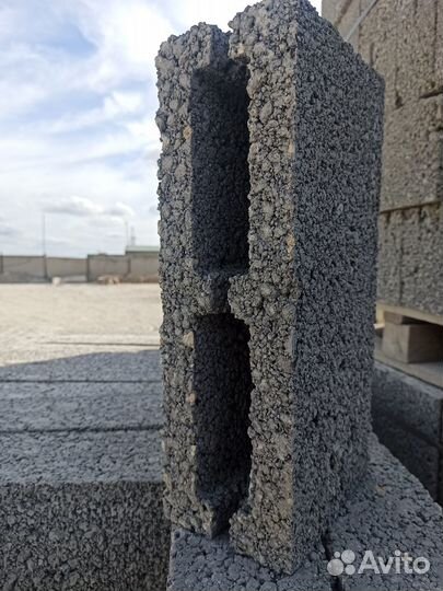 Блок стеновой вибропрессованный