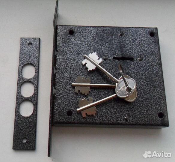 Замок гаражный накладной. б/у