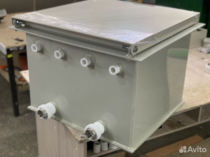 Ванна для майнинга на 8 ячеек