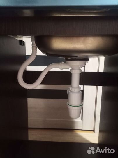 Кухонная мойка с тумбой