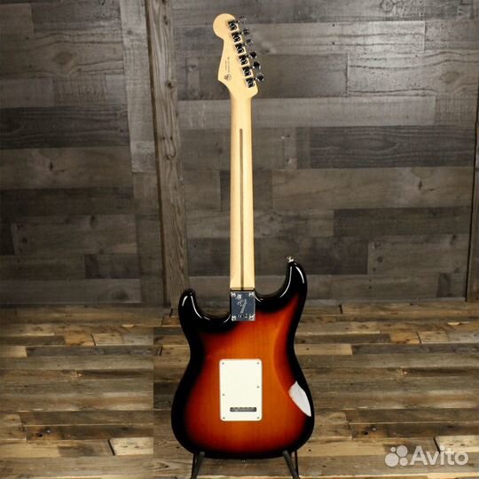 Электрогитара Fender Player Stratocaster Pau Ferro