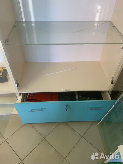 Витрина с подсветкой