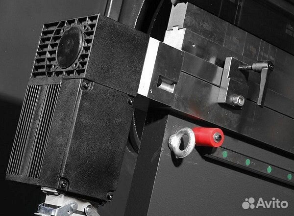 Листогиб гидравлический пресс с чпу HBC 135/3100