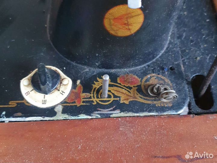 Машина швейная