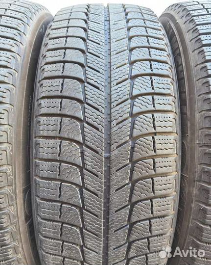 Michelin X-Ice XI3 215/60 R17 96T