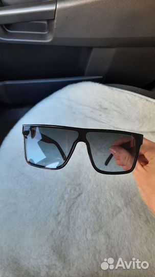 Солнечные очки женские