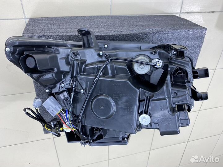 Фары передние Lexus GX460 стиль 2020