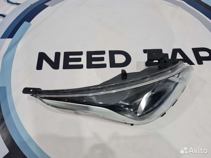 Фара правая Kia Rio 4
