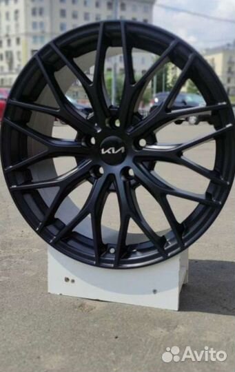 Диски R18 киа К5