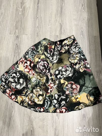 Классная юбка HM