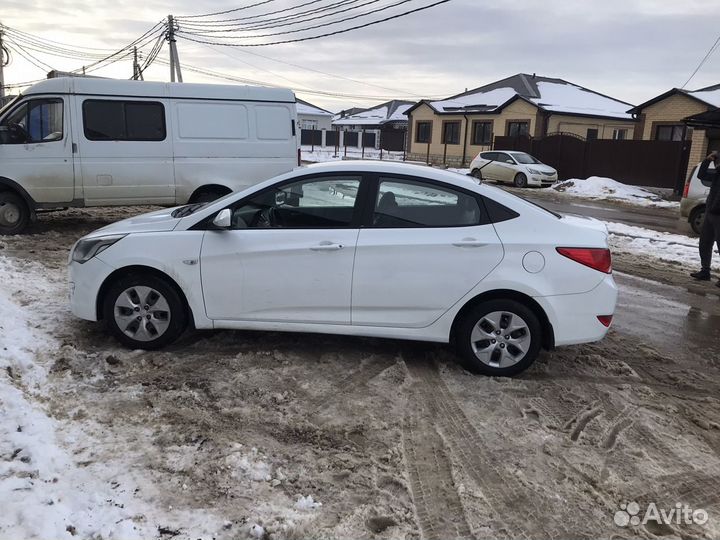 Hyundai Solaris 1.4 AT, 2016, 270 000 км