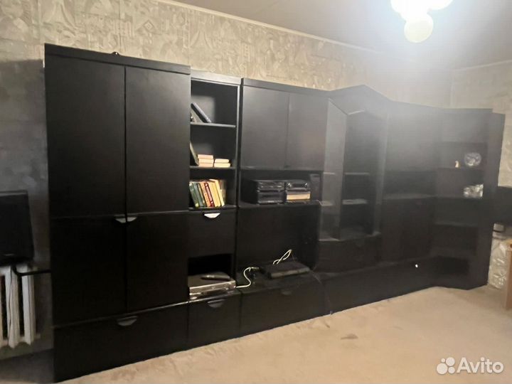 Стенка в гостиную