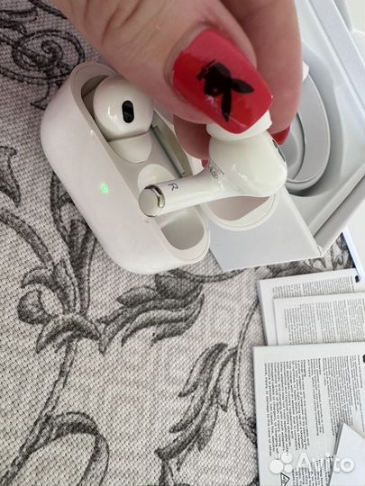 Оригинал AirPods Pro
