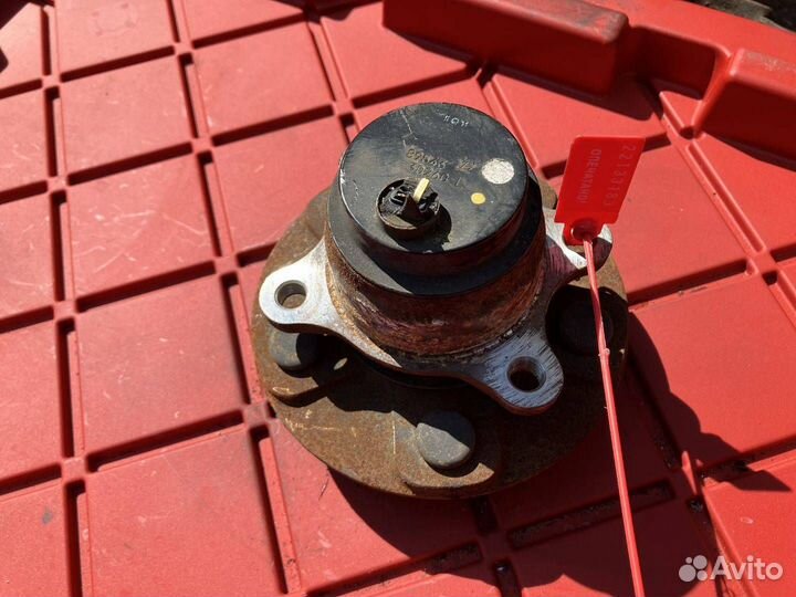 Ступица передняя левая Lexus LS 4 2007 89543-30260