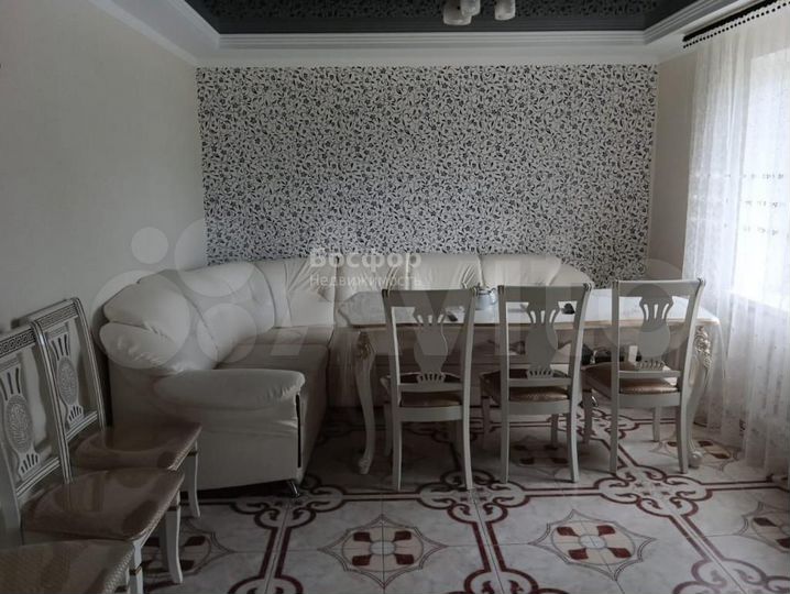 Дом 148 м² на участке 6 сот.