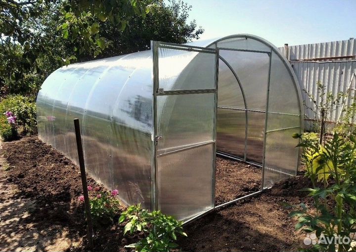 Теплица из поликарбоната