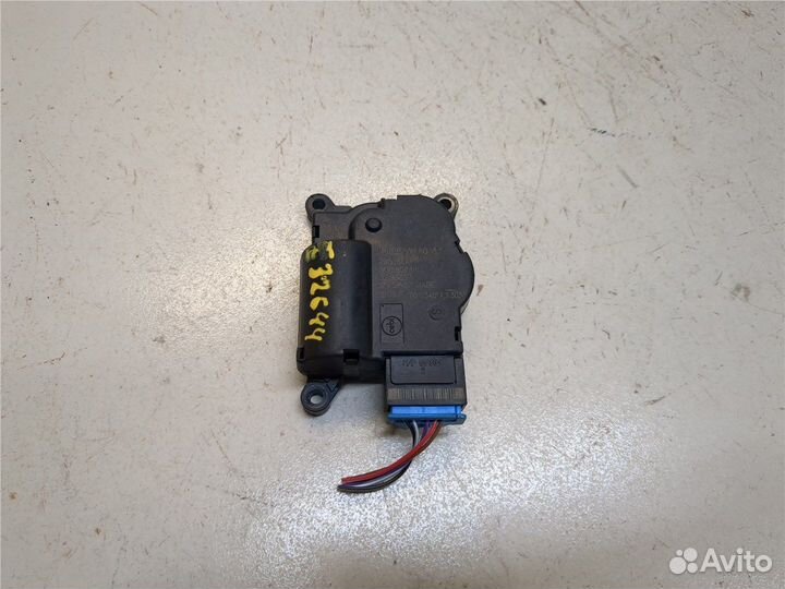 Электропривод заслонки отопителя Audi A3, 2016