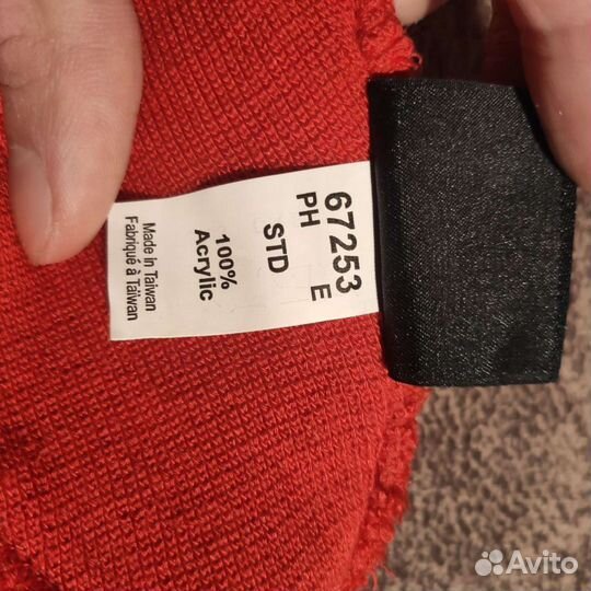 2 Шапки Helly Hansen и Patagonia оригинал