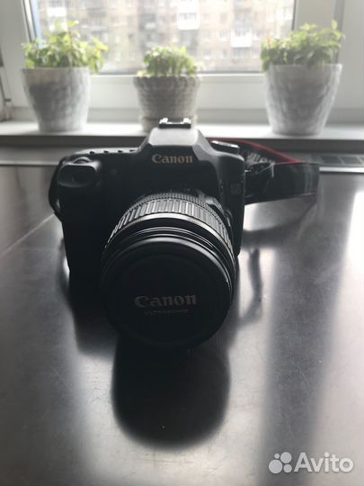 Продается зеркальный фотоаппарат