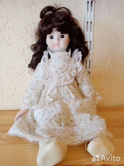 Немецкая кукла фарфоровая винтажная. Лот 5