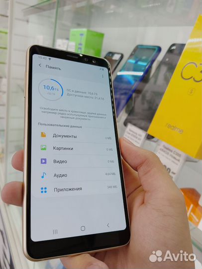 Телефон Samsung A8 2018 4/32gb