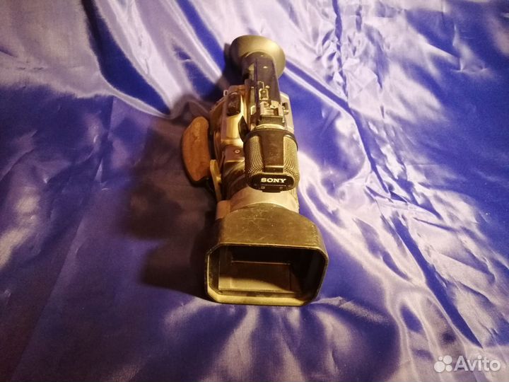 Видеокамера профессиональная Sony vx 2100