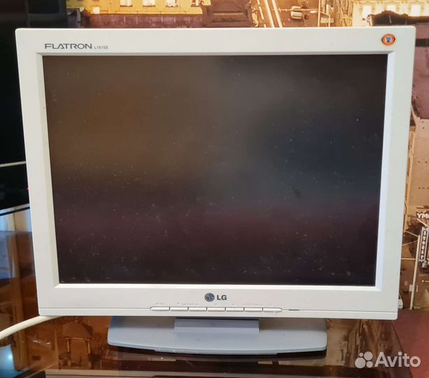 Монитор LG Flatron L1515S