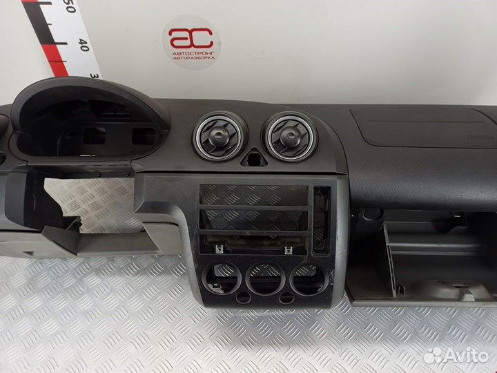 Торпедо (панель передняя) для Ford Fiesta 5