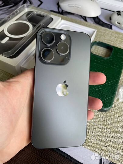 iPhone 15 Pro, 128 ГБ