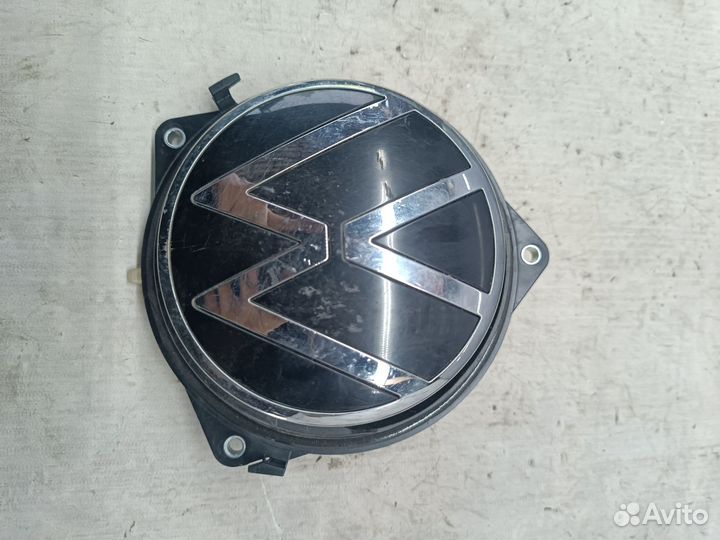 Кнопка крышки багажника Volkswagen polo 6 Liftback