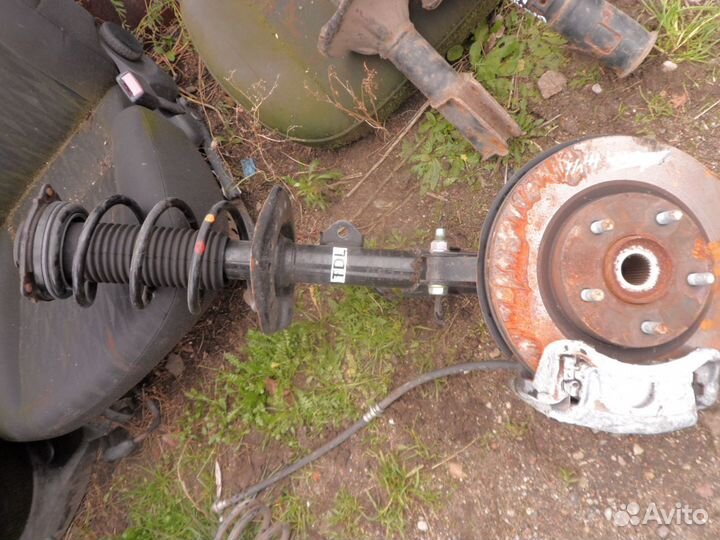 Поворотный кулак Ниссан Juke