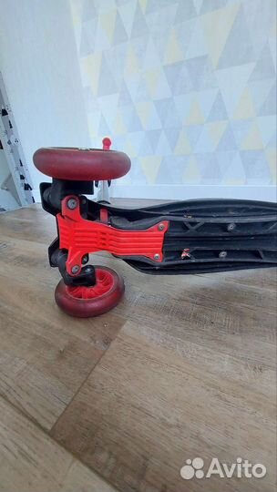 Самокат трёхколёсный Trolo maxi