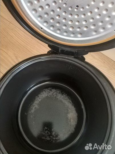 Мультиварка Polaris на запчасти