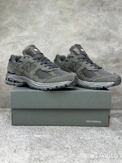 Кроссовки new balance 2002r