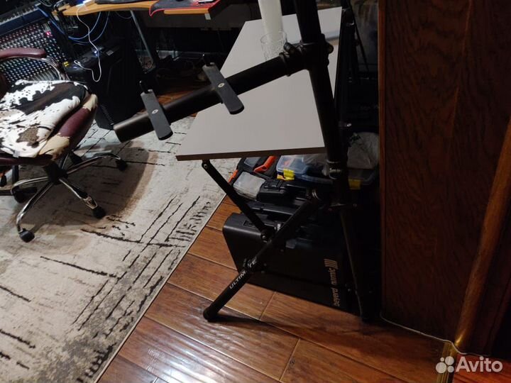 Стол для студии звукозаписи Обмен